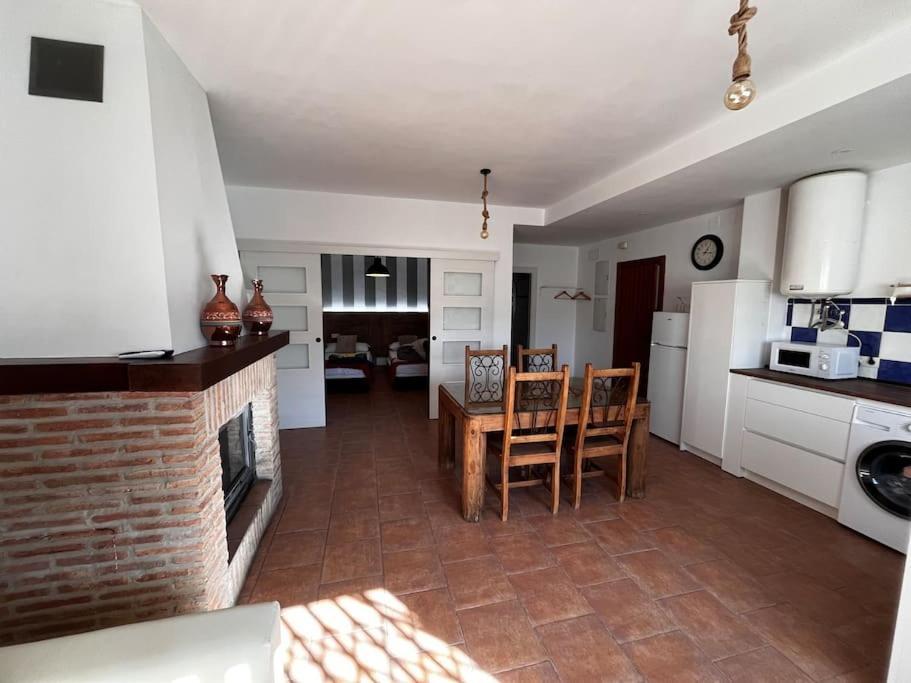 La Casa De La Avenida Appartement Cenes De La Vega Buitenkant foto